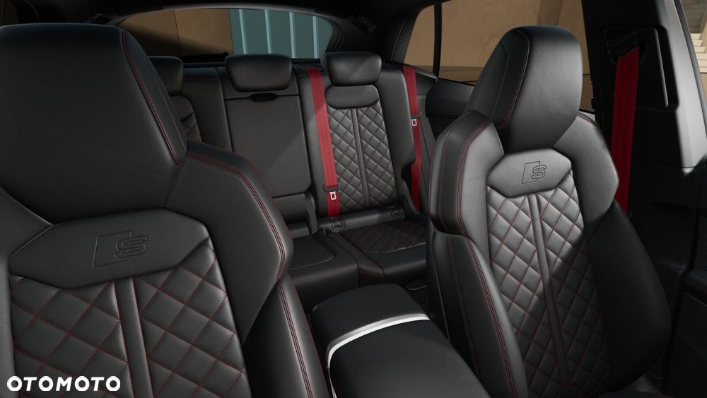 Audi Q8 - 12
