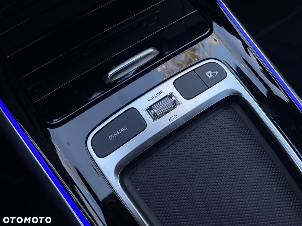 Mercedes-Benz EQA - 19