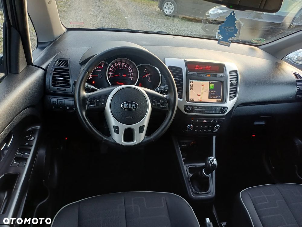 Kia Venga - 18