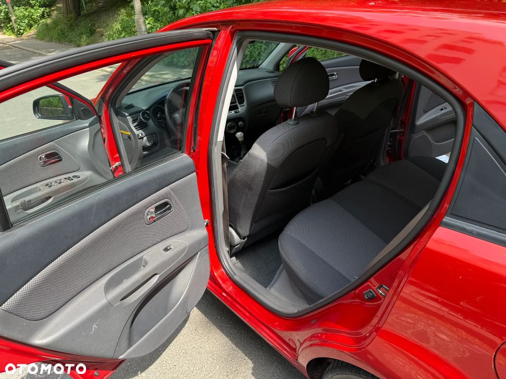 Kia Rio 1.6 Sport - 12