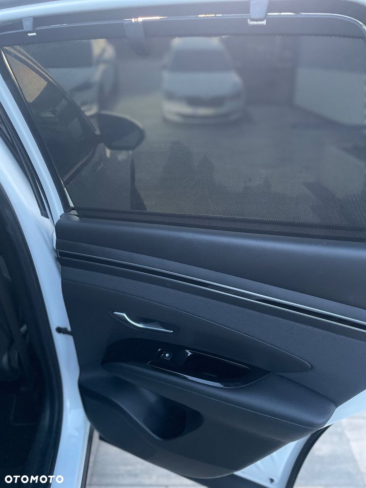 Hyundai Tucson 1.6 T-GDi HEV Executive 2WD - 13
