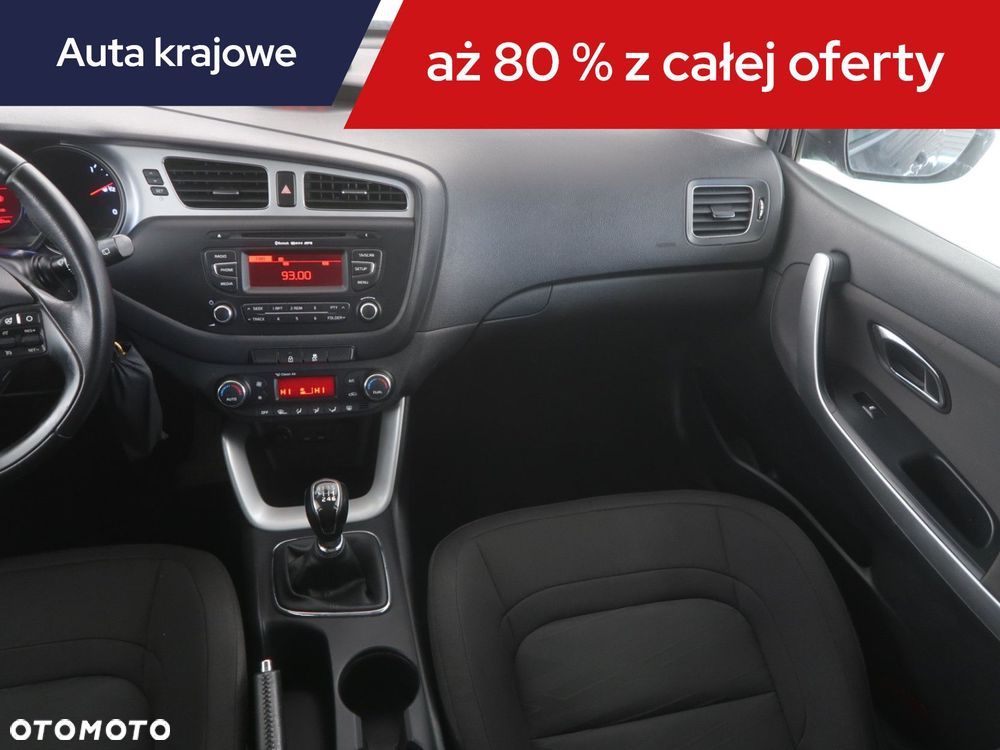 Kia Ceed - 10