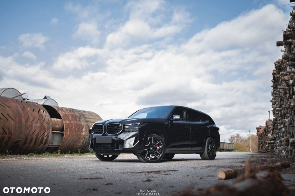BMW XM - 1
