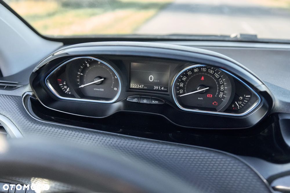 Peugeot 208 Blue-HDi 120 Stop&Start Allure - 14