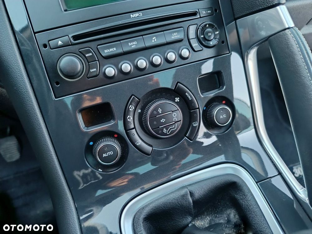 Peugeot 3008 2.0 HDi Allure - 11