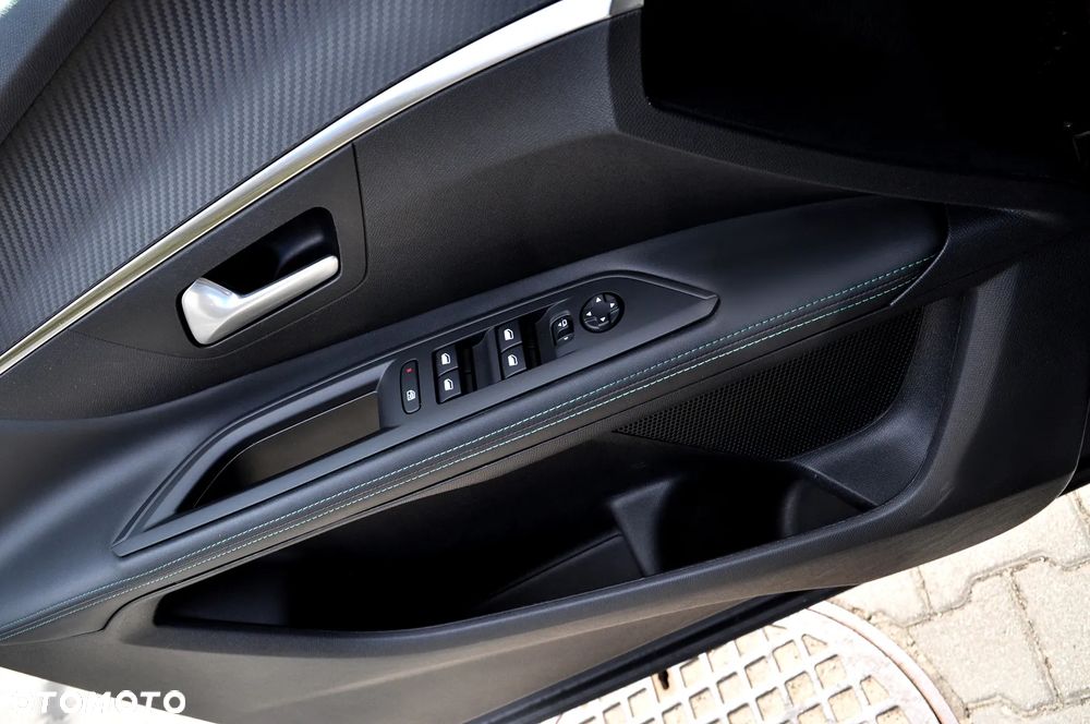 Peugeot 3008 BlueHDi 130 Stop & Start EAT8 Allure Business-Paket - 23