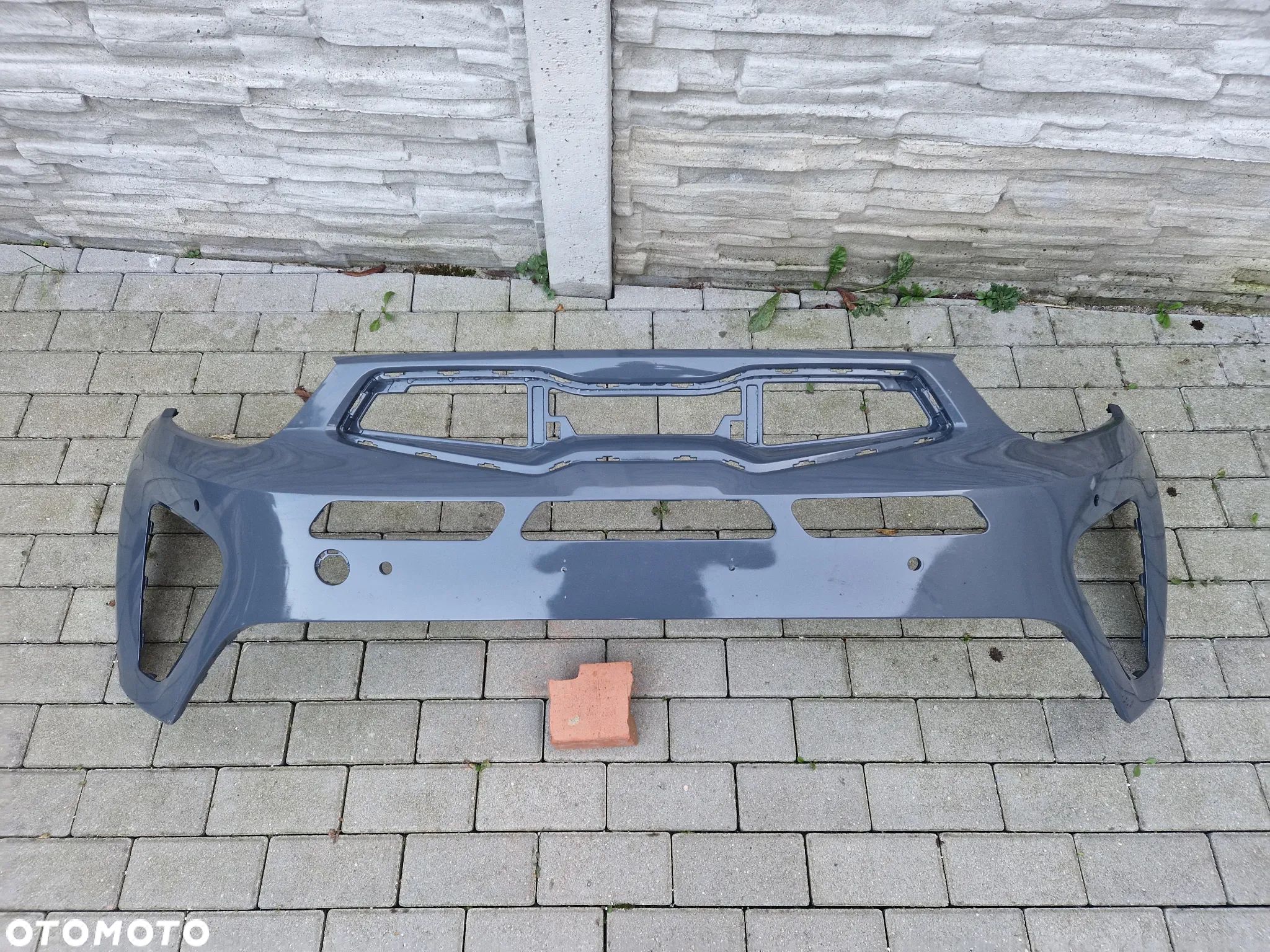 Zderzak Kia Stonic gt - 1