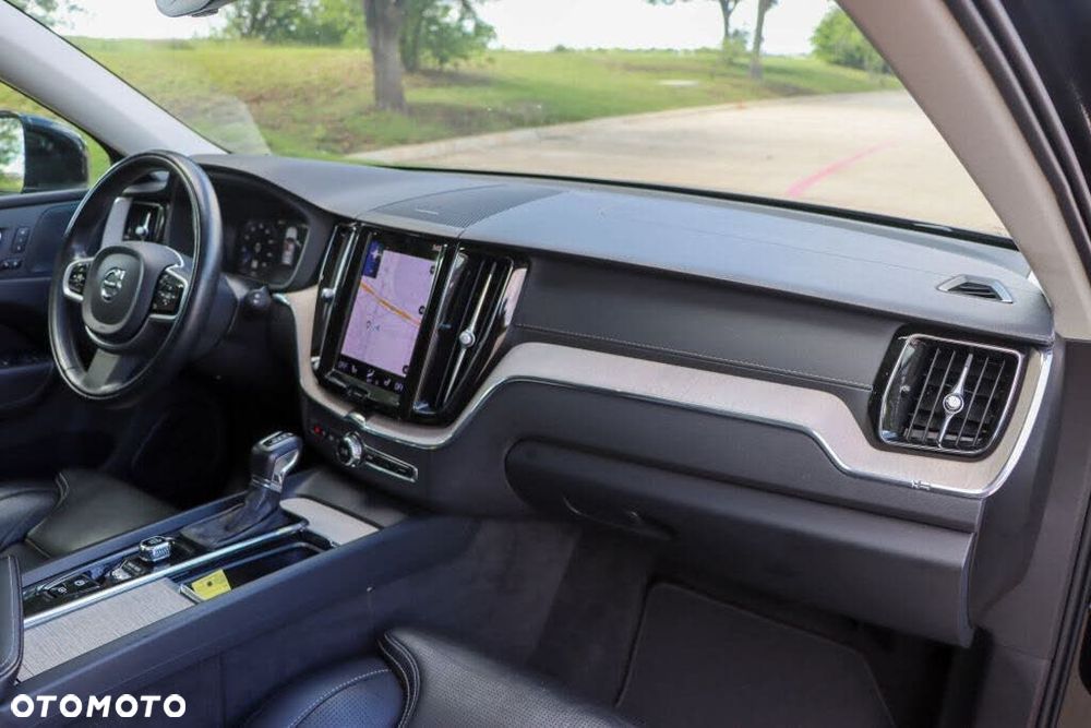 Volvo XC 60 - 23