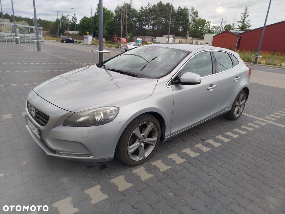 Volvo V40 - 2