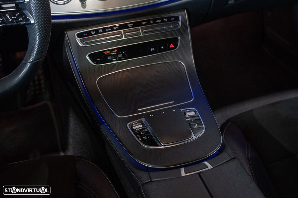 Mercedes-Benz E 300 - 16
