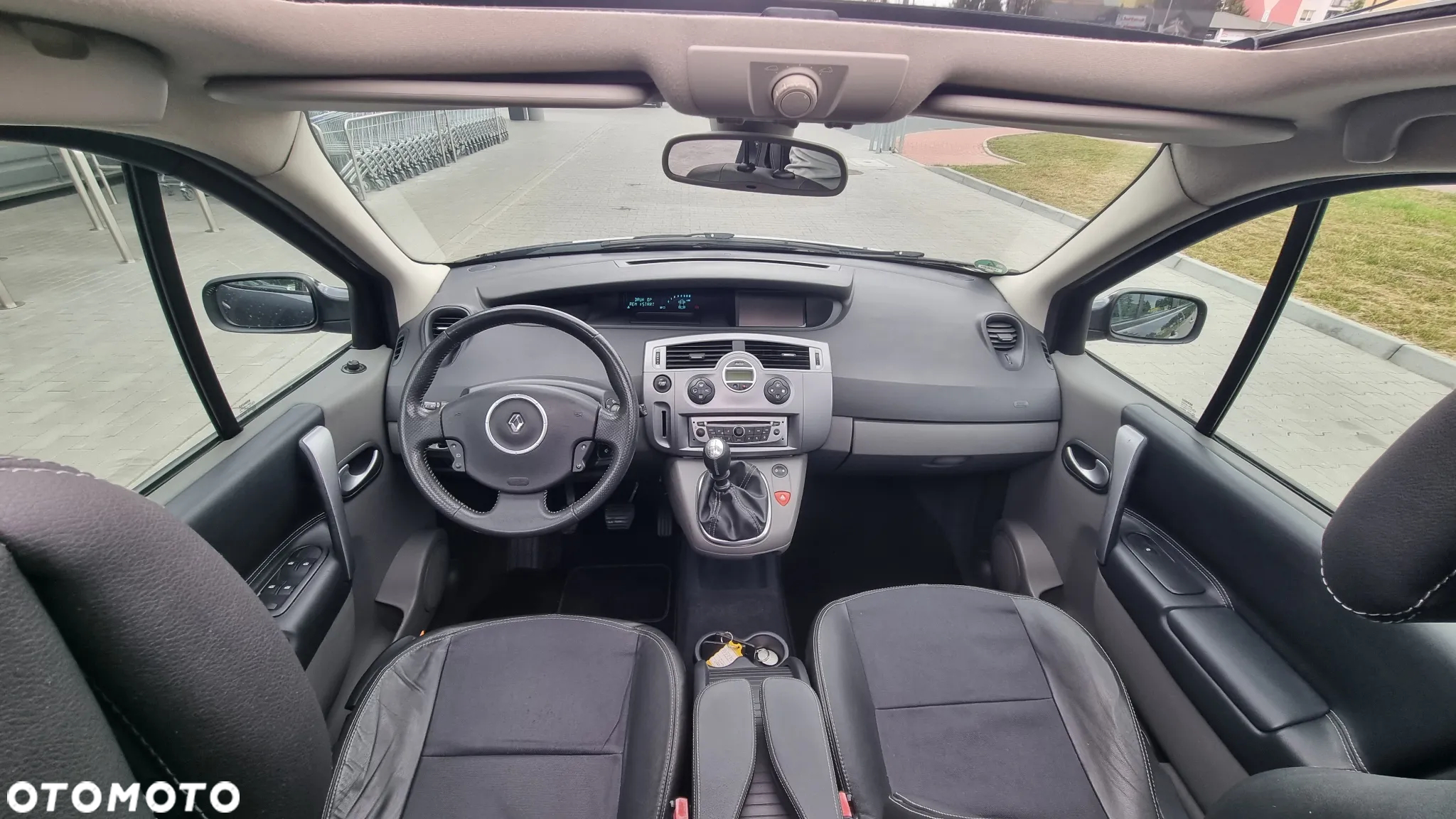 Renault Grand Scenic 2.0 16V Privilege - 12