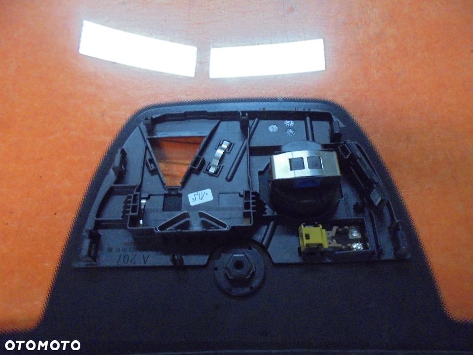MERCEDES E KLASA W207 LIFT SZYBA PRZOD CZOLOWA GRZANA - 3