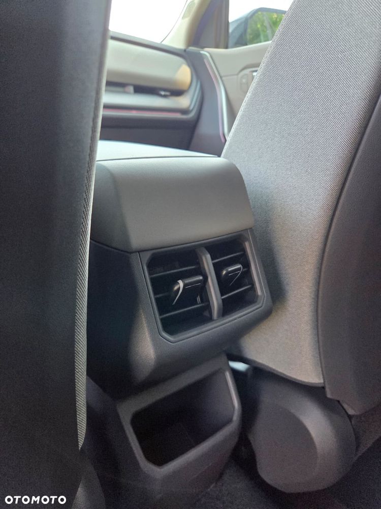 Kia Seltos 1.6 T-GDI L DCT - 12