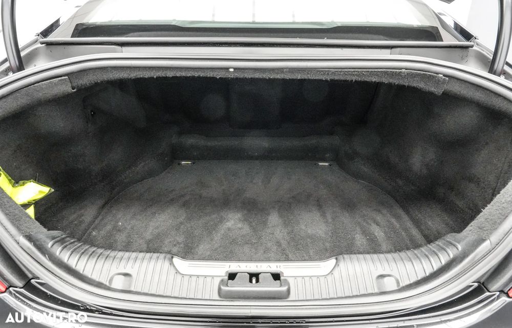 Jaguar XJ 3.0 V6 Premium Luxury Aut SWB - 24