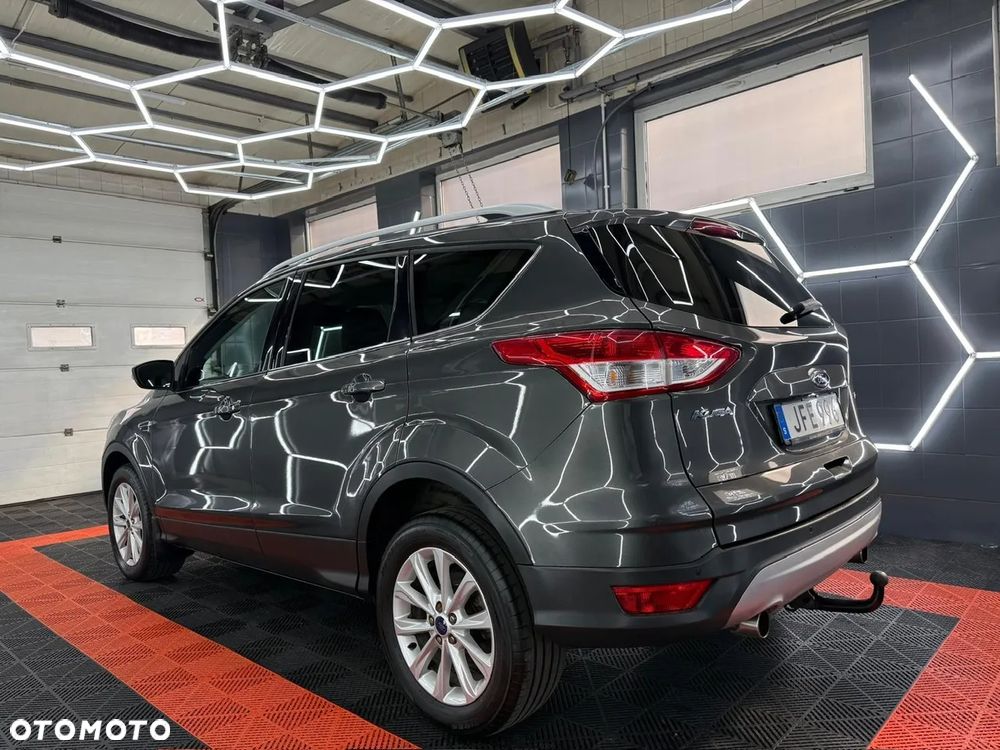 Ford Kuga 1.5 EcoBoost 2x4 Titanium - 9