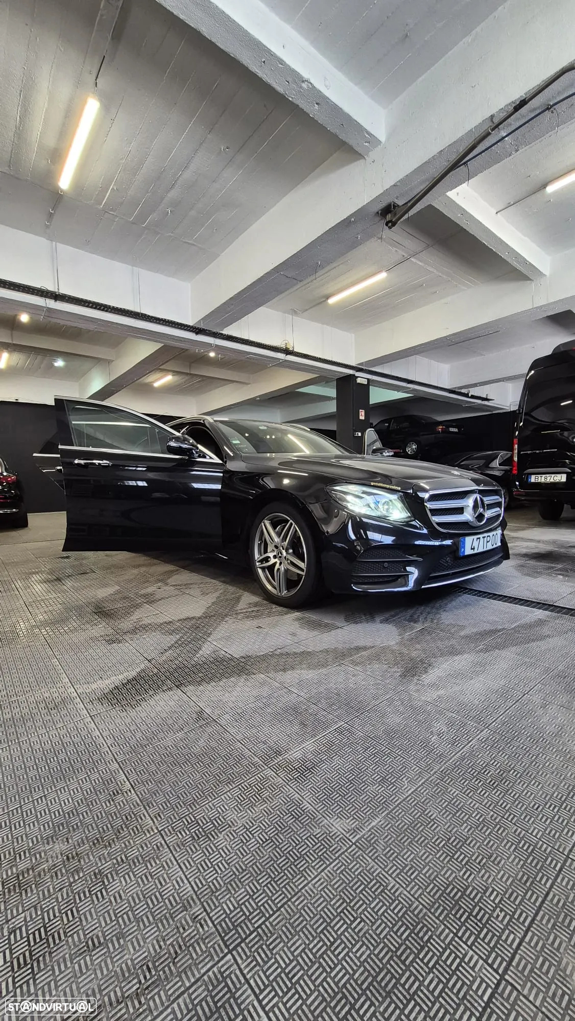 Mercedes-Benz E 220 d AMG Line 7L - 4