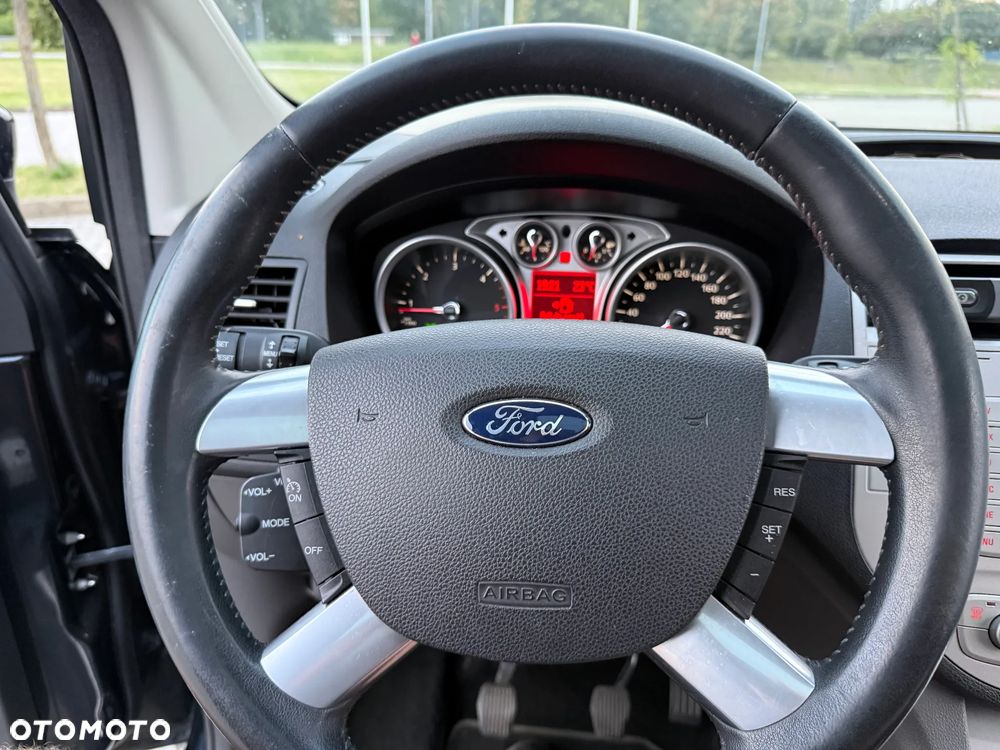Ford Kuga 2.0 TDCi Individual - 16
