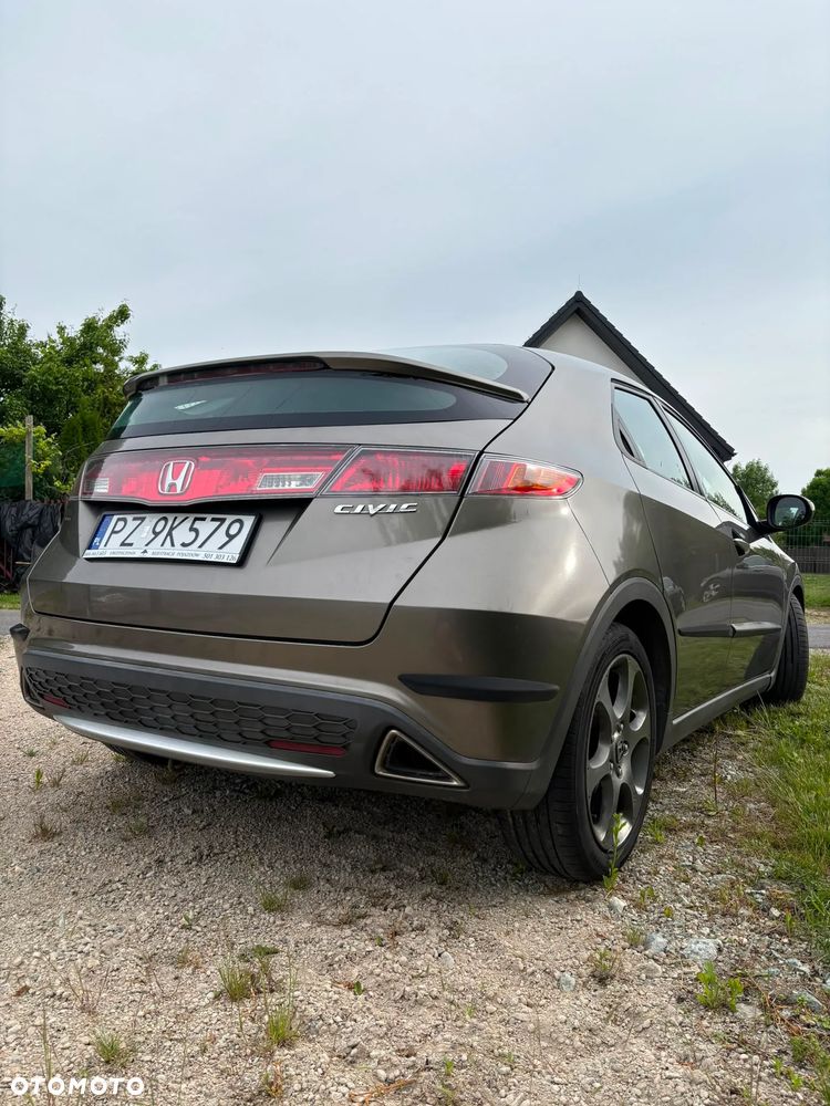 Honda Civic 1.8 Executive - 6