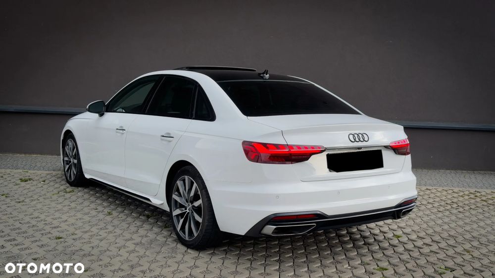 Audi A4 Limousine 40 TFSI quattro S tronic - 4