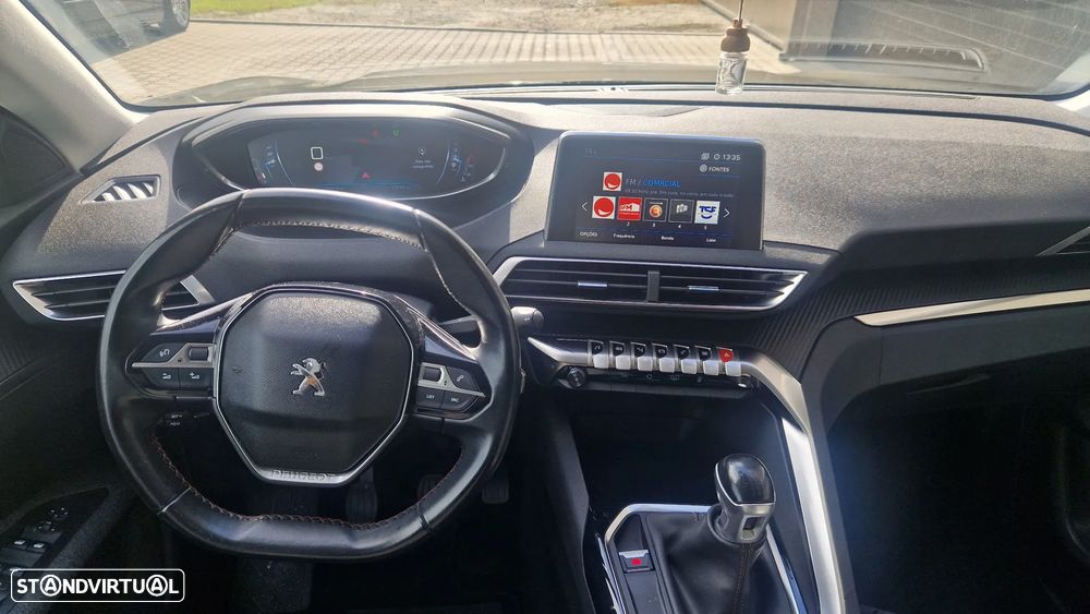 Peugeot 3008 PureTech 130 Stop & Start GPF Allure - 8