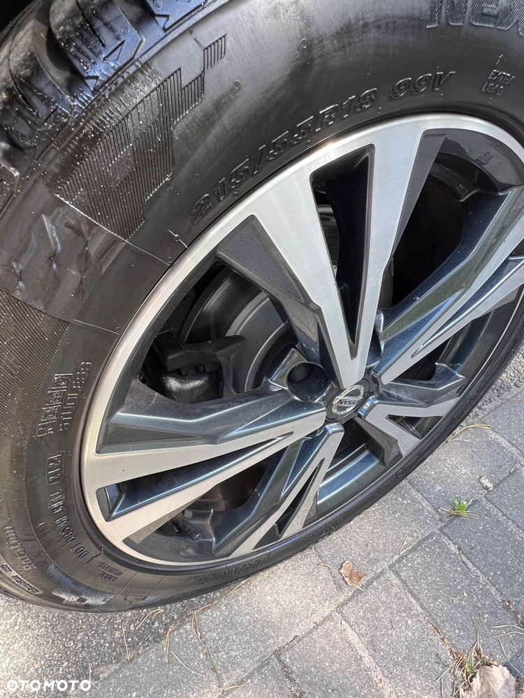 Nissan Qashqai 1.2 DIG-T N-Connecta - 28