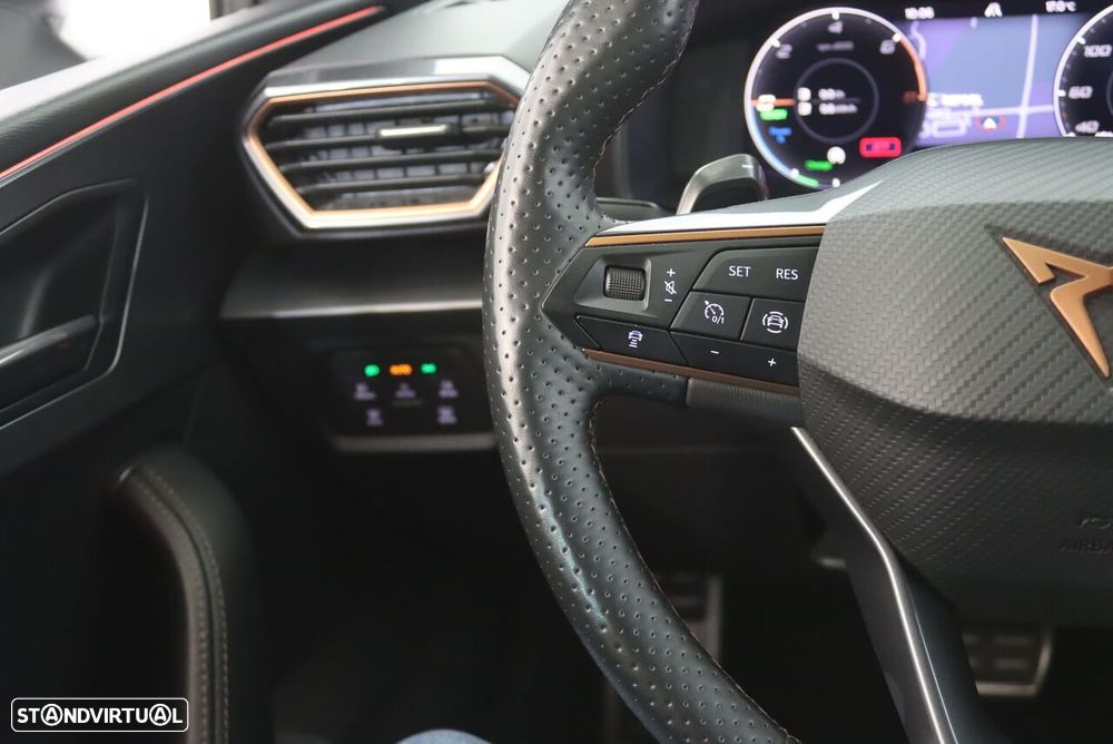Cupra Leon ST 1.4 e-Hybrid MID DSG - 10