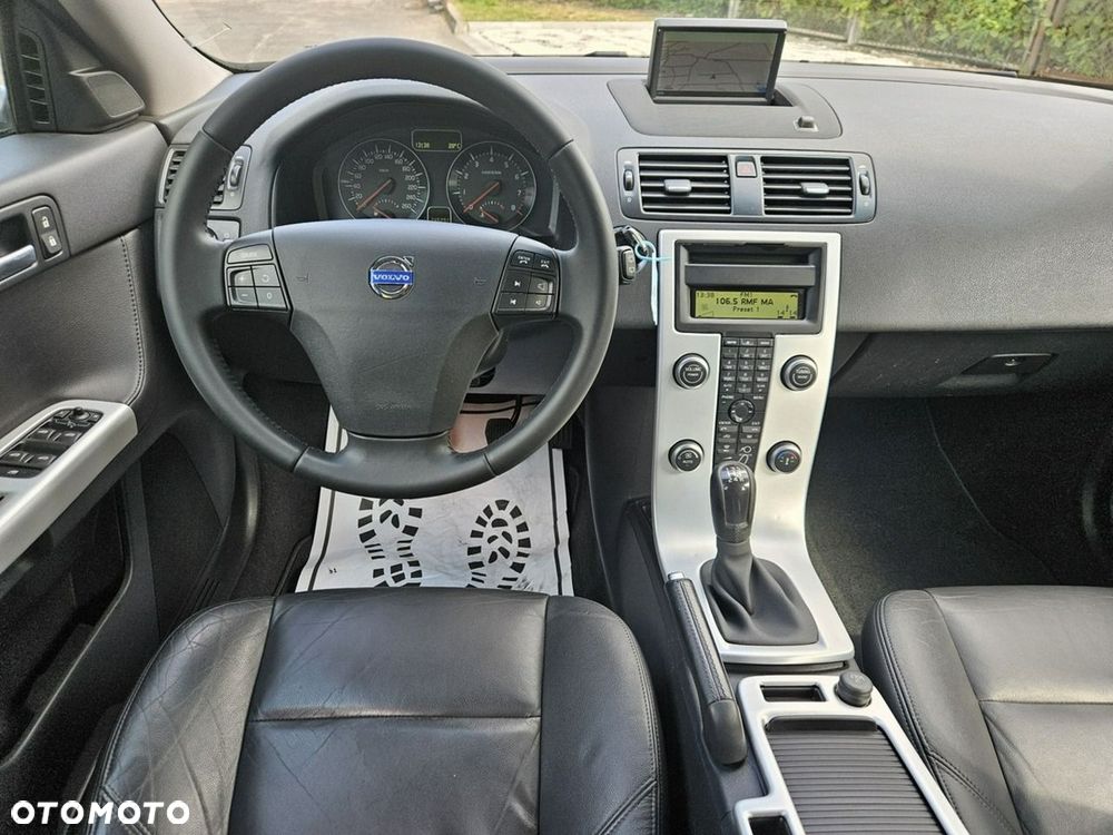 Volvo V50 2.0 Momentum Euro5 - 8