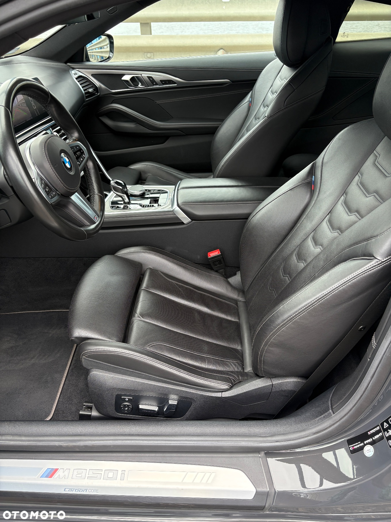 BMW Seria 8 M850i xDrive - 17
