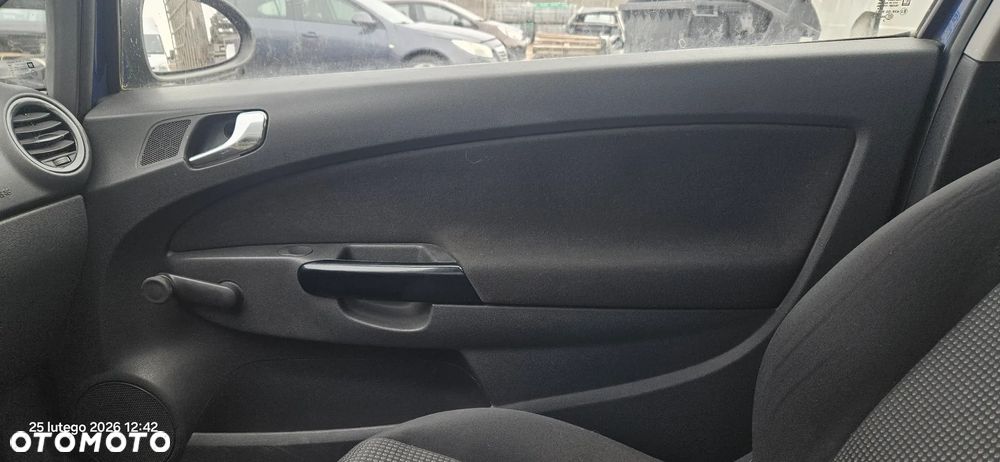 Tapicerka boczek lewy prawy Opel Corsa D 2007r 3d hatchback Z21B - 2