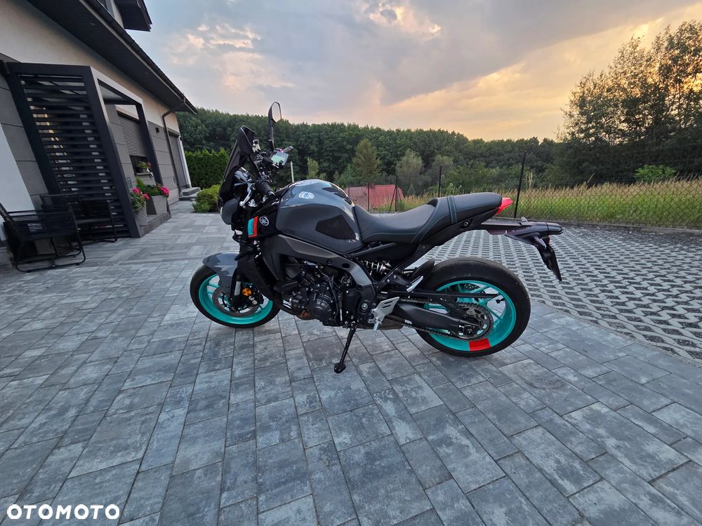 Yamaha MT - 9
