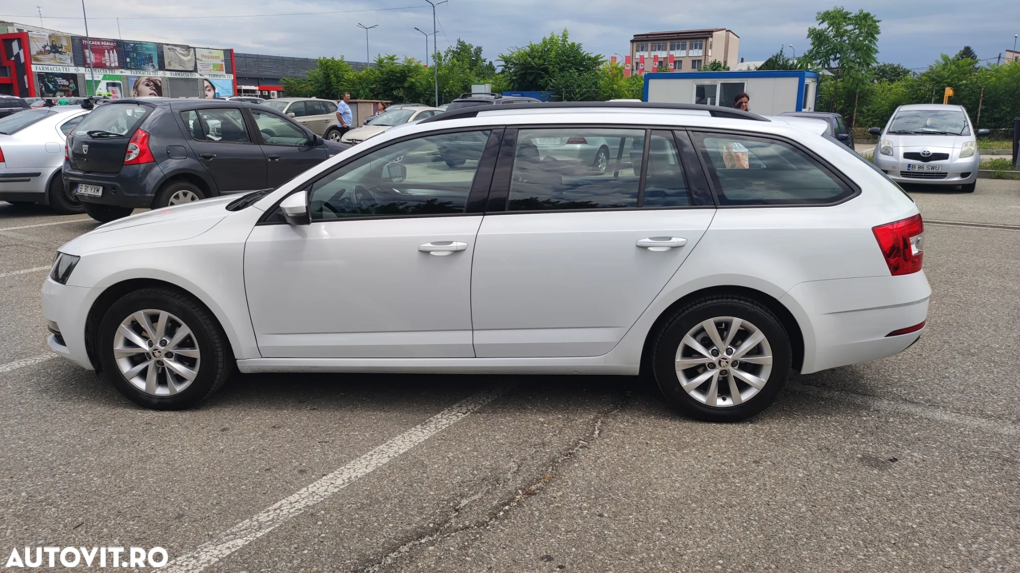 Skoda Octavia Combi Diesel 1.6 TDI DSG Style - 5