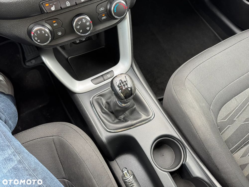 Kia Ceed 1.4 CVVT Dream-Team Edition - 19