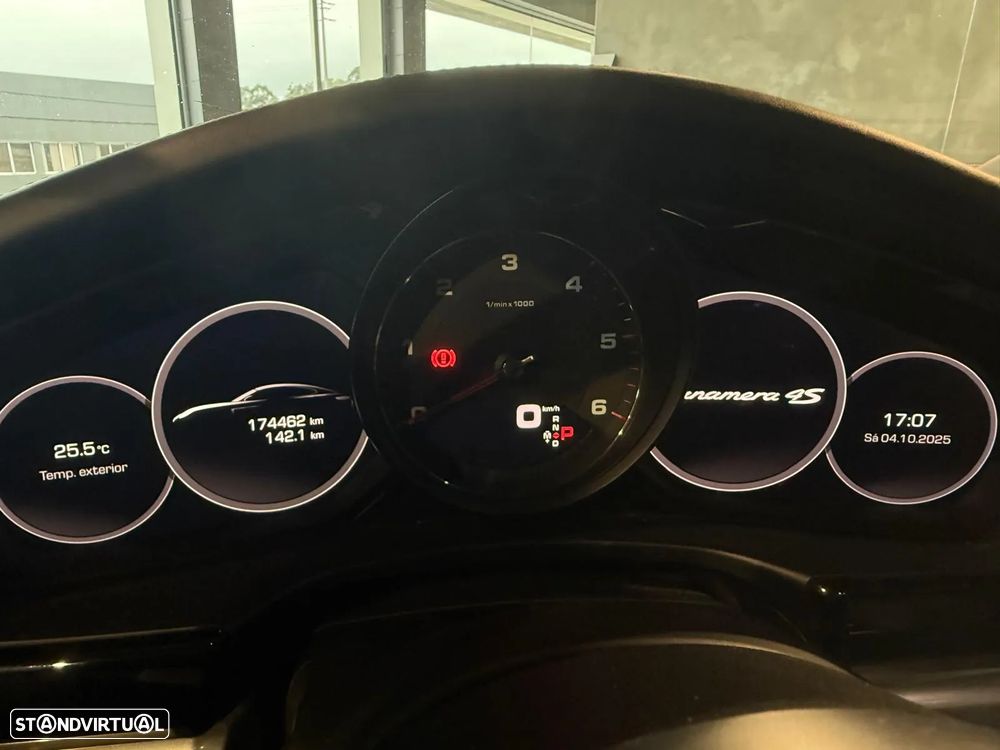Porsche Panamera 4S Diesel - 32