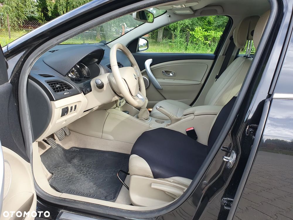 Renault Fluence 1.6 16V Privilege Euro5 - 11
