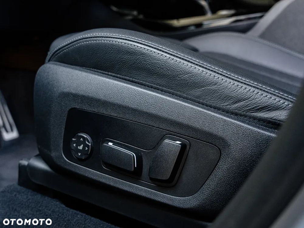 BMW X4 xDrive20d - 10