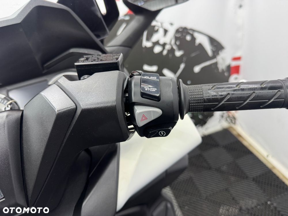 Honda NSS - 23