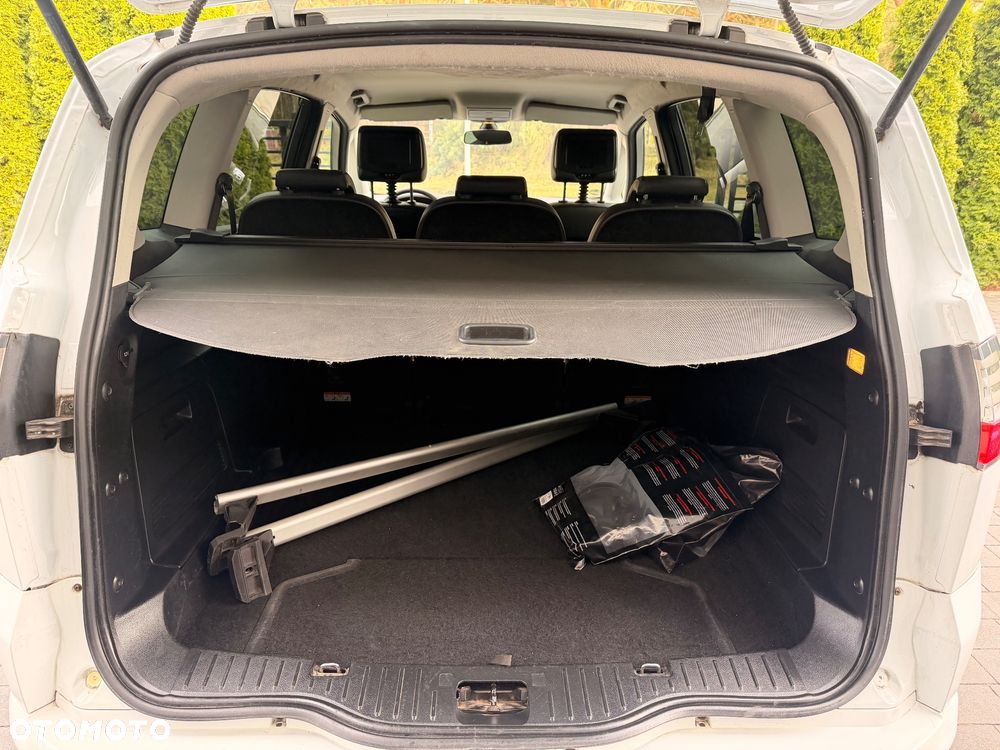 Ford S-Max 2.0 TDCi Titanium - 23