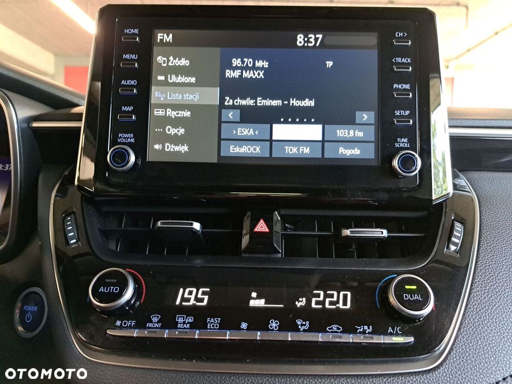 Toyota Corolla 1.8 Hybrid Comfort - 22
