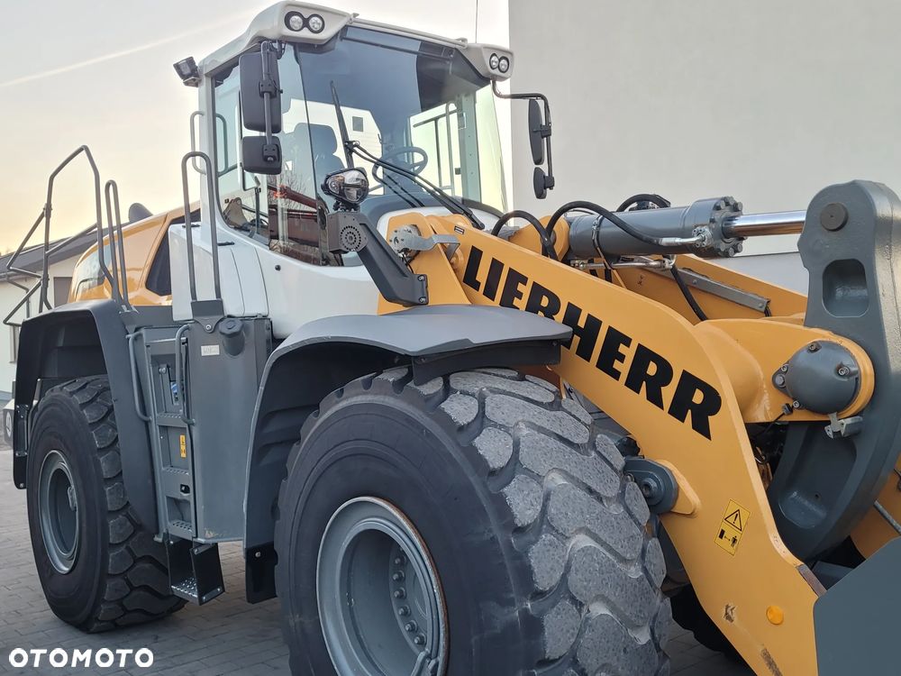 Liebherr L566 X-Power / 2024rok / WAGA / SUPER STAN / - 13