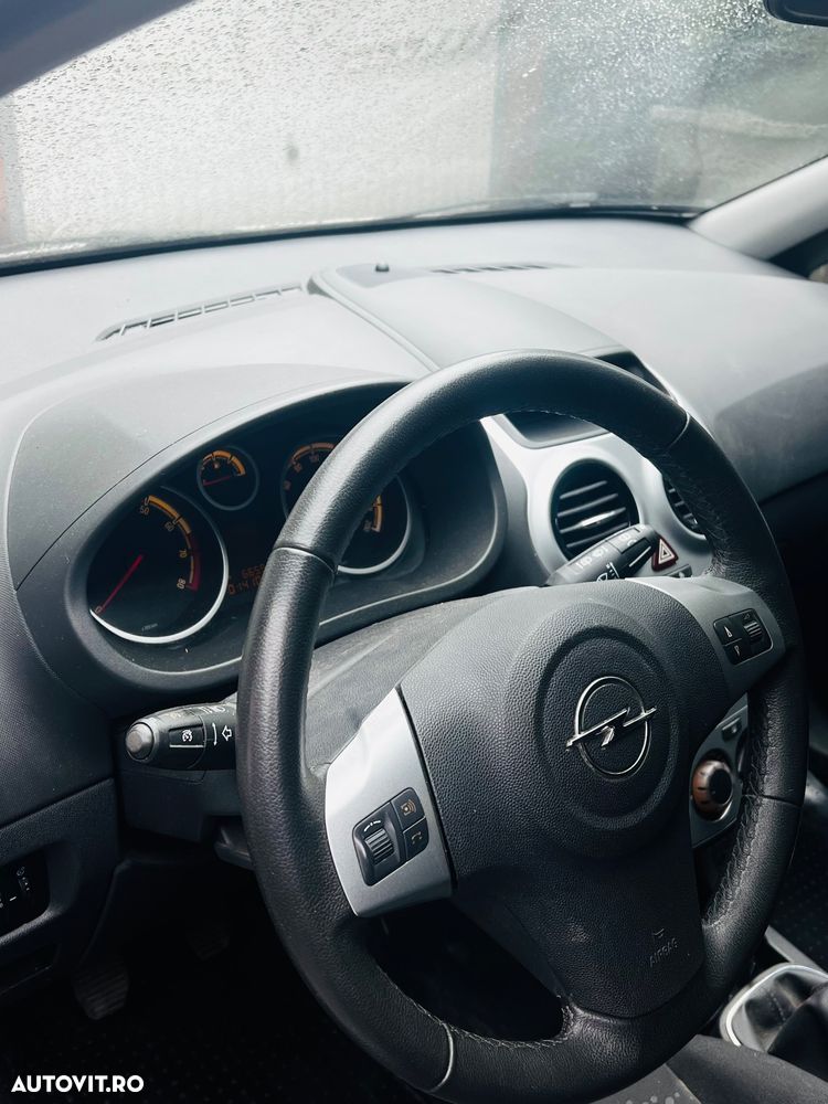 Opel Corsa - 4