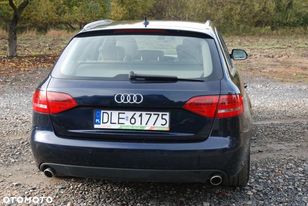 Audi A4 Avant - 8