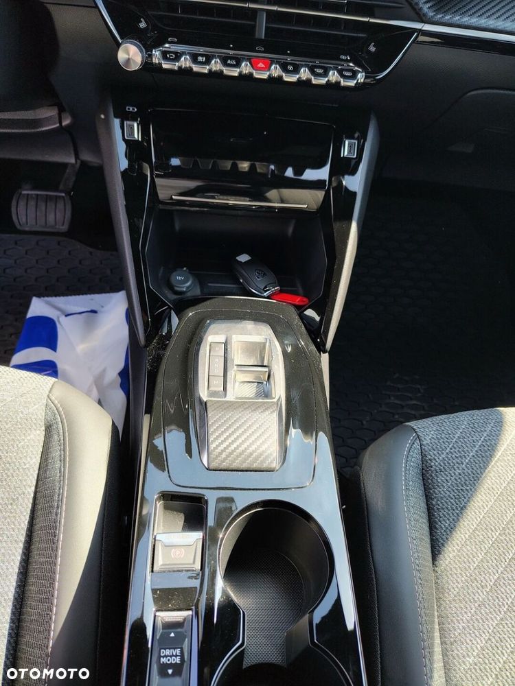 Peugeot 2008 - 19