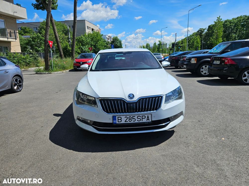 Skoda Superb 2.0 TDI DSG Ambition - 8