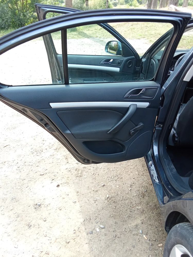 Skoda Octavia 1.6 TDI DPF GreenLine - 16