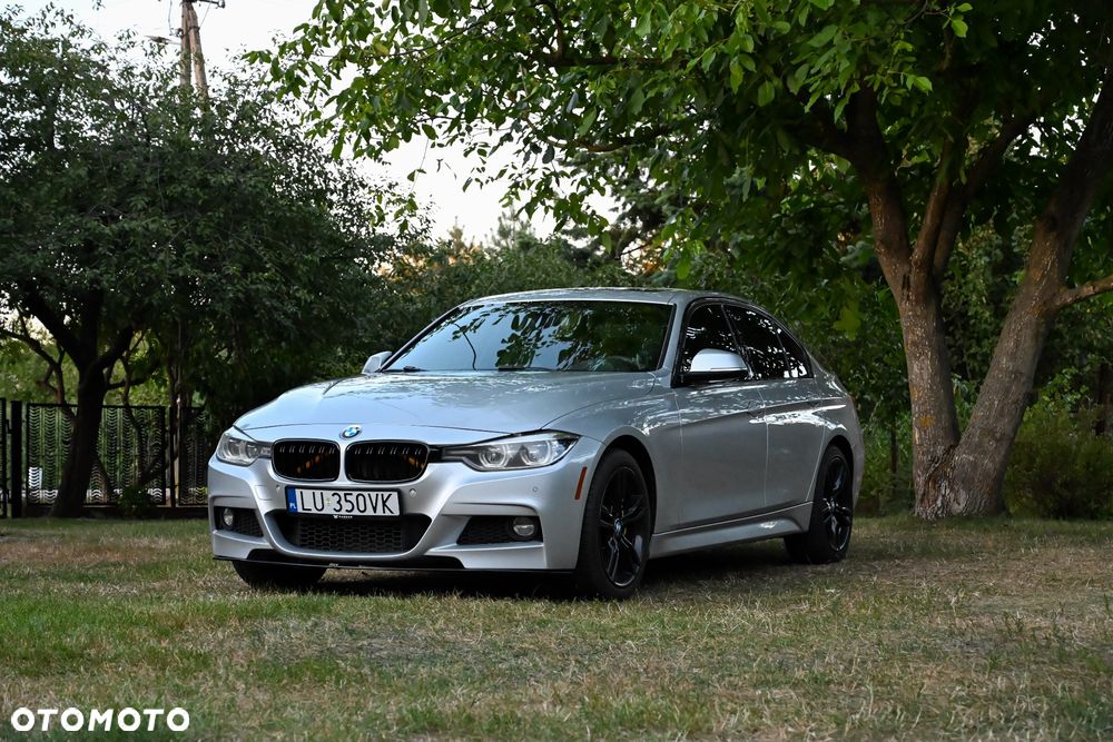 BMW Seria 3 330i xDrive Edition M Sport Shadow - 2