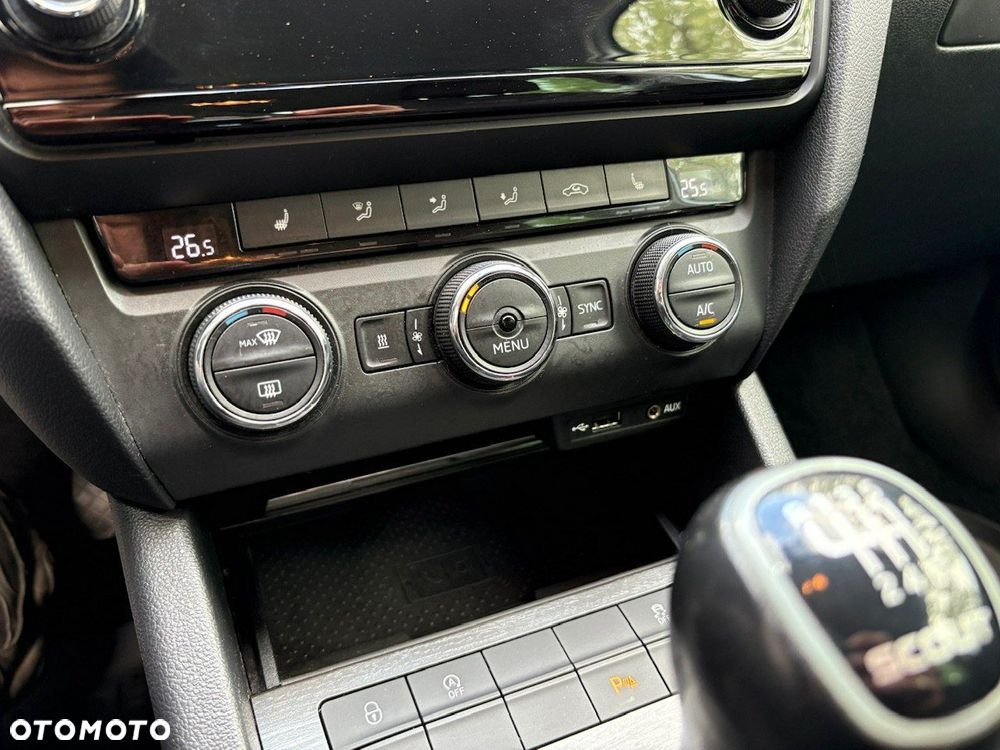 Skoda Octavia 2.0 TDI (Green tec) 4x4 Ambition - 22