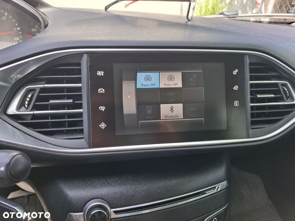 Peugeot 308 1.6 BlueHDi Allure S&S - 7
