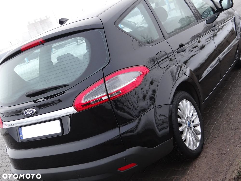 Ford S-Max - 14