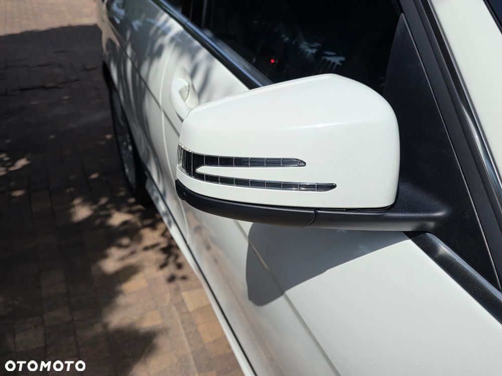 Mercedes-Benz Klasa C 180 BlueEFFICIENCY Avantgarde - 16