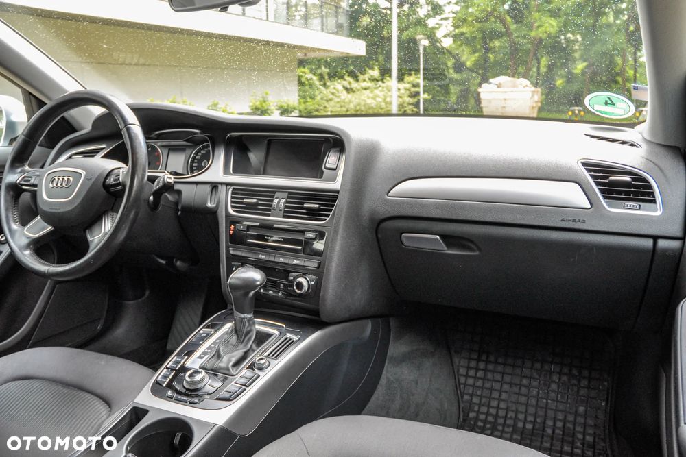 Audi A4 Avant - 11